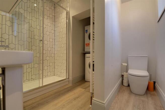 Shower Room (Medium).jpg