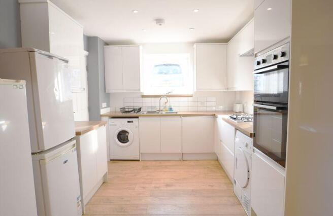 Kitchen full photo.jpeg