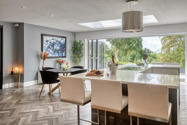 Kitchen Family Room