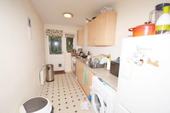 Kitchen of property 