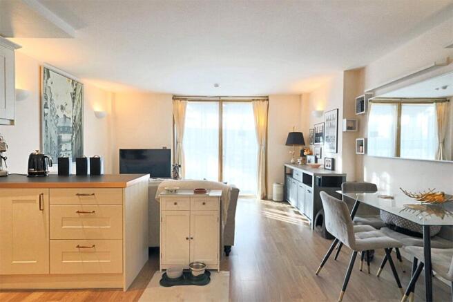 Kitchen/Lounge