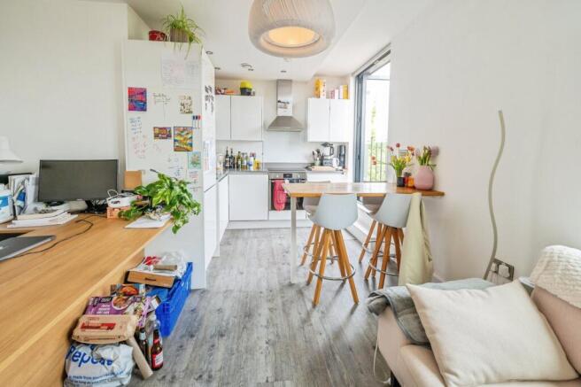 Living / Kitchen