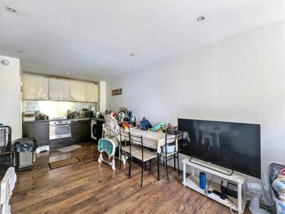 Living / Kitchen
