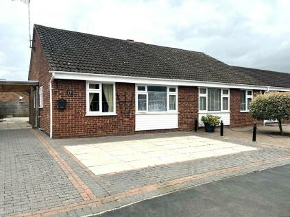 Chatteris - 2 bedroom semi-detached bungalow for ...