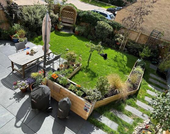 garden - 39 Stimp...
