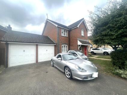 Cricketers Way, Chatteris, Cambs., PE16 6UR