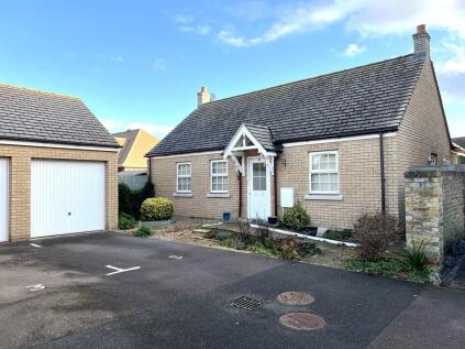 St. James Close, Chatteris, Cambs, PE16 6FJ