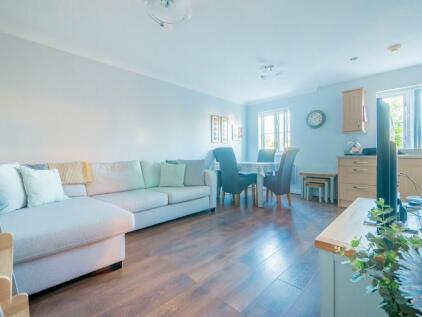 Roche Close, Rocheforte House Roche Close, SS4