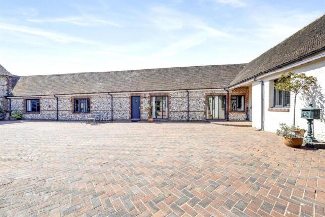 Tortington Lane, Brooklands Barn-027.JPG