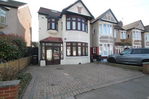 Glenwood Gardens, Ilford