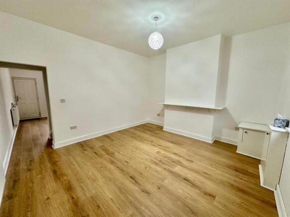 WhatsApp Image 2025-10-17 at 10.08.59.jpeg