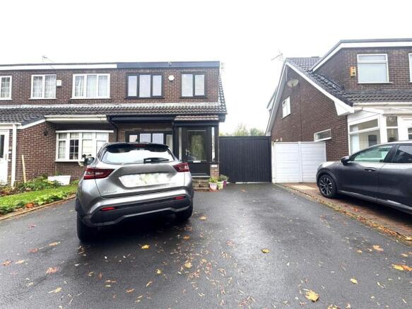 WhatsApp Image 2025-10-21 at 16.11.57.jpeg