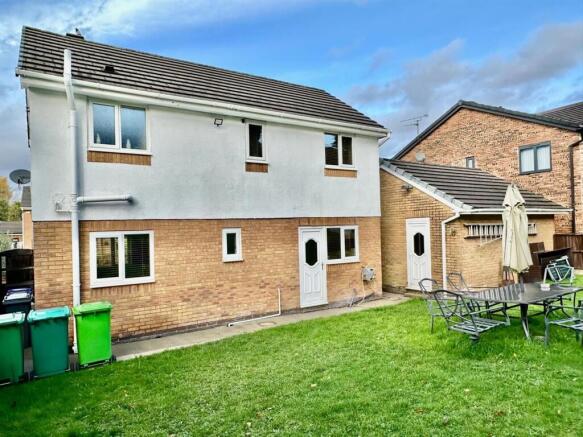 WhatsApp Image 2025-11-05 at 16.50.49_d205f2c8.jpg