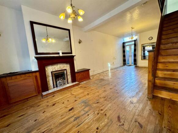 WhatsApp Image 2025-11-25 at 10.51.04 (2).jpeg