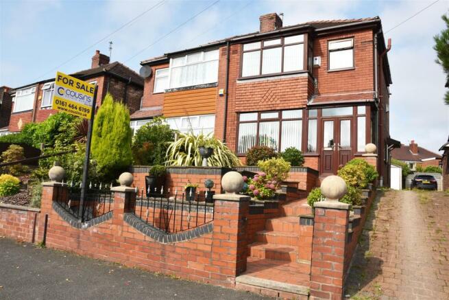 Property To Rent In Hollinwood Oldham Houses And Flats