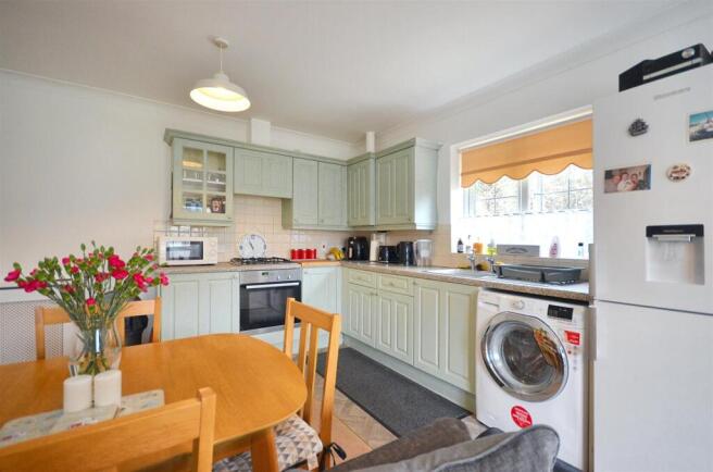 Kitchen/Dining Area