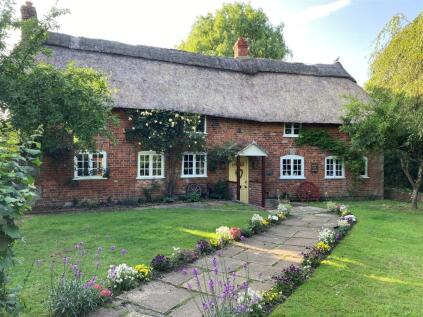 Church Walk, Motcombe
