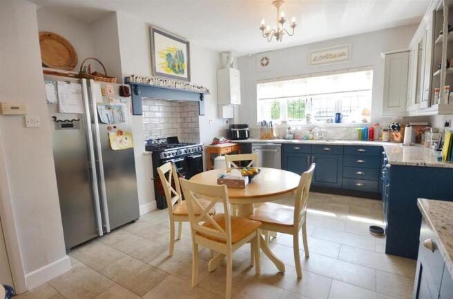 Kitchen/Breakfast Room