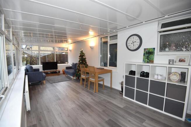 Conservatory/Family Room