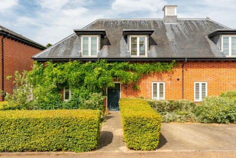 Willis Grove, Hertford, Hertfordshire, SG13