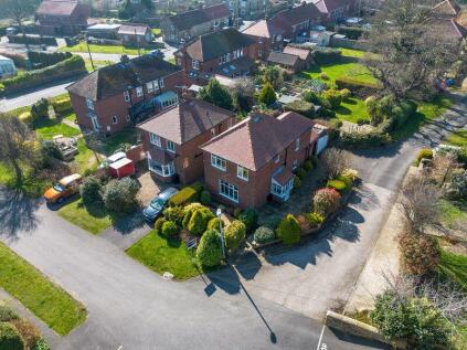 Wesley Road, Robin Hoods Bay, Whitby, YO22 4RW