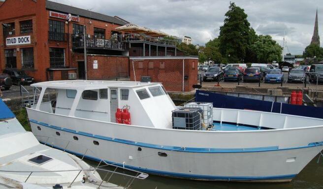 2 bedroom house boat for sale in the grove, bristol, bs1