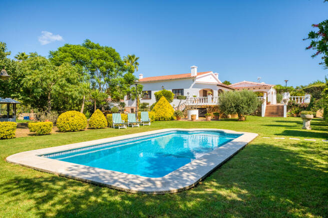 Charming house for sale with pool and garden in Alaior, Menorca
