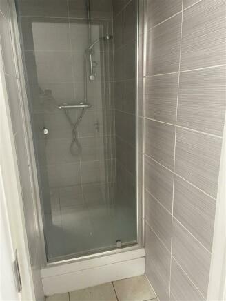Shower Room 1.JPG