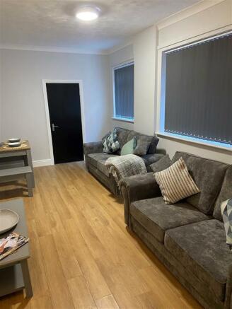 Living Room 1.JPG
