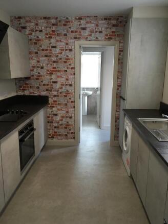 Kitchen 1.5.jpg