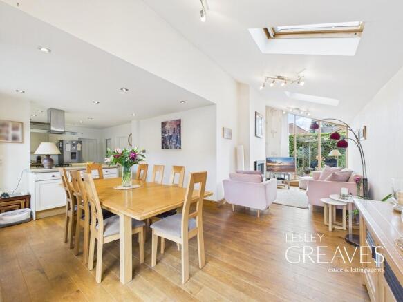 Open Plan Living/...