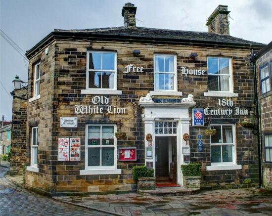 Haworth Old White Lion Hotel Frontage