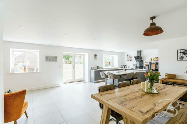 Kitchen/Dining Room