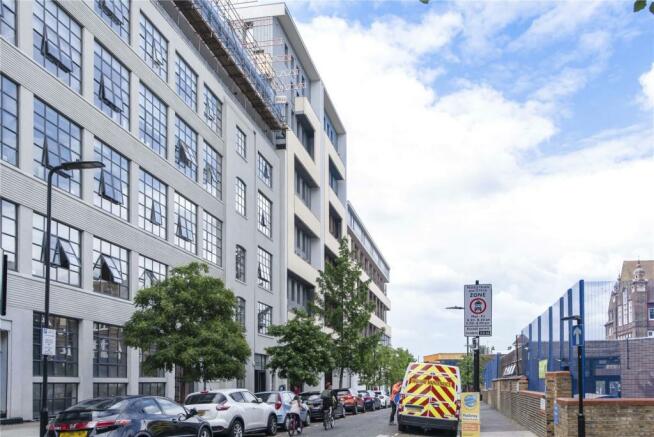 1 bedroom apartment for sale in Chatham Place London E9