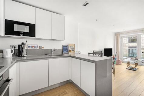 Longfield Avenue, London, W5