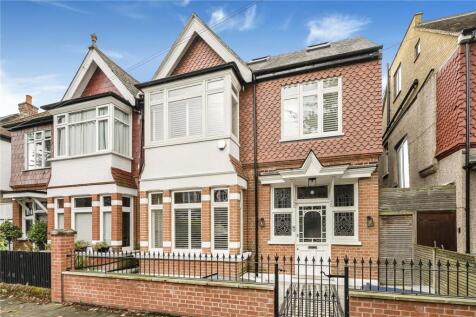 King Edwards Gardens, Acton, London, W3