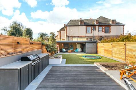 Twyford Avenue, London, W3