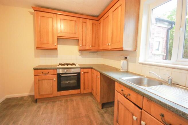 kitchen..jpg