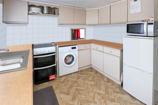 kitchen 1.JPG