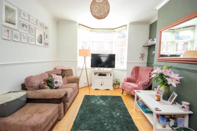lounge..jpg