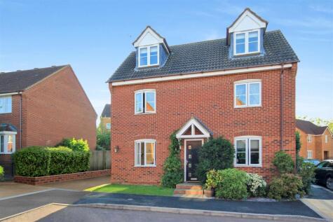 Landseer Close, Wellingborough