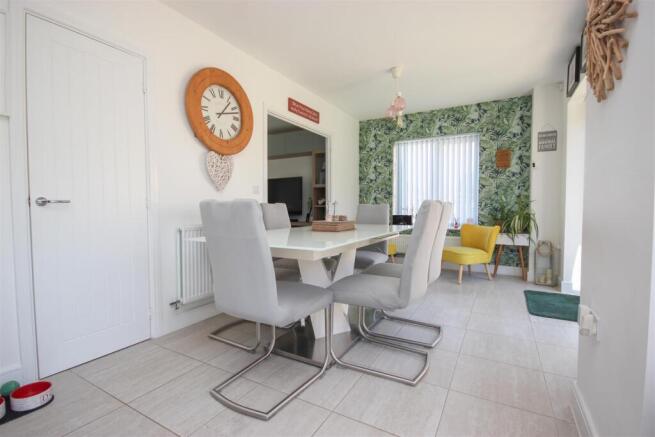 dining room.JPG