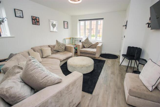 Lounge...jpg
