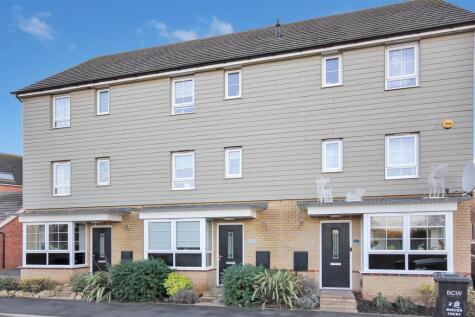 Saturn Court, Wellingborough