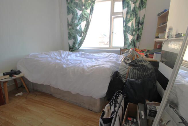 2-Bedroom Flat with Great Potential in a prime lo