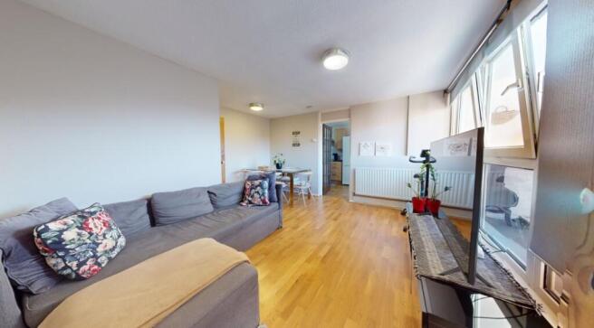 Lovely 3-bedroom Duplex Flat for Sale in Brentfor