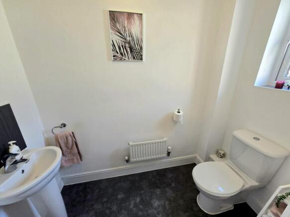 Cloakroom/w.c