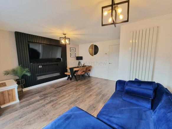 Lounge dining room