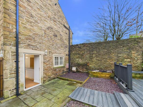 CAM04789G0-PR0019-STILL013