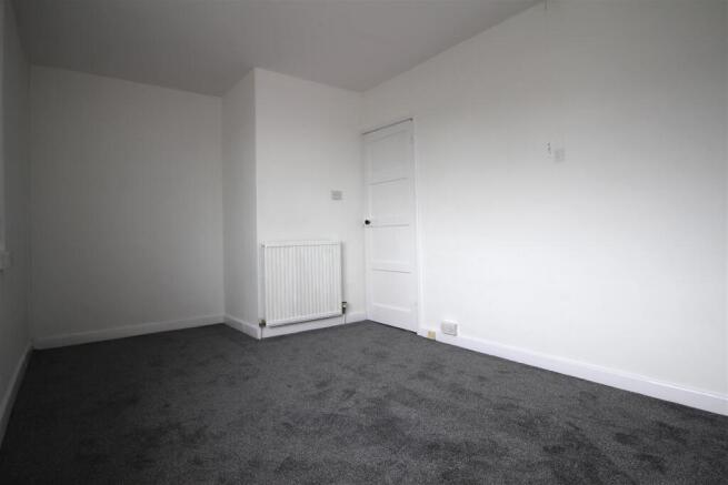 Front Bedroom.JPG